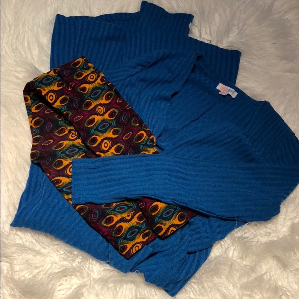 Long lightweight sweater w/ FREE leggings